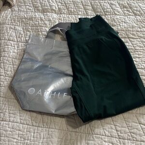 Athleta Forest Green Venice High-Waist Performance Joggers Size M Athleisure